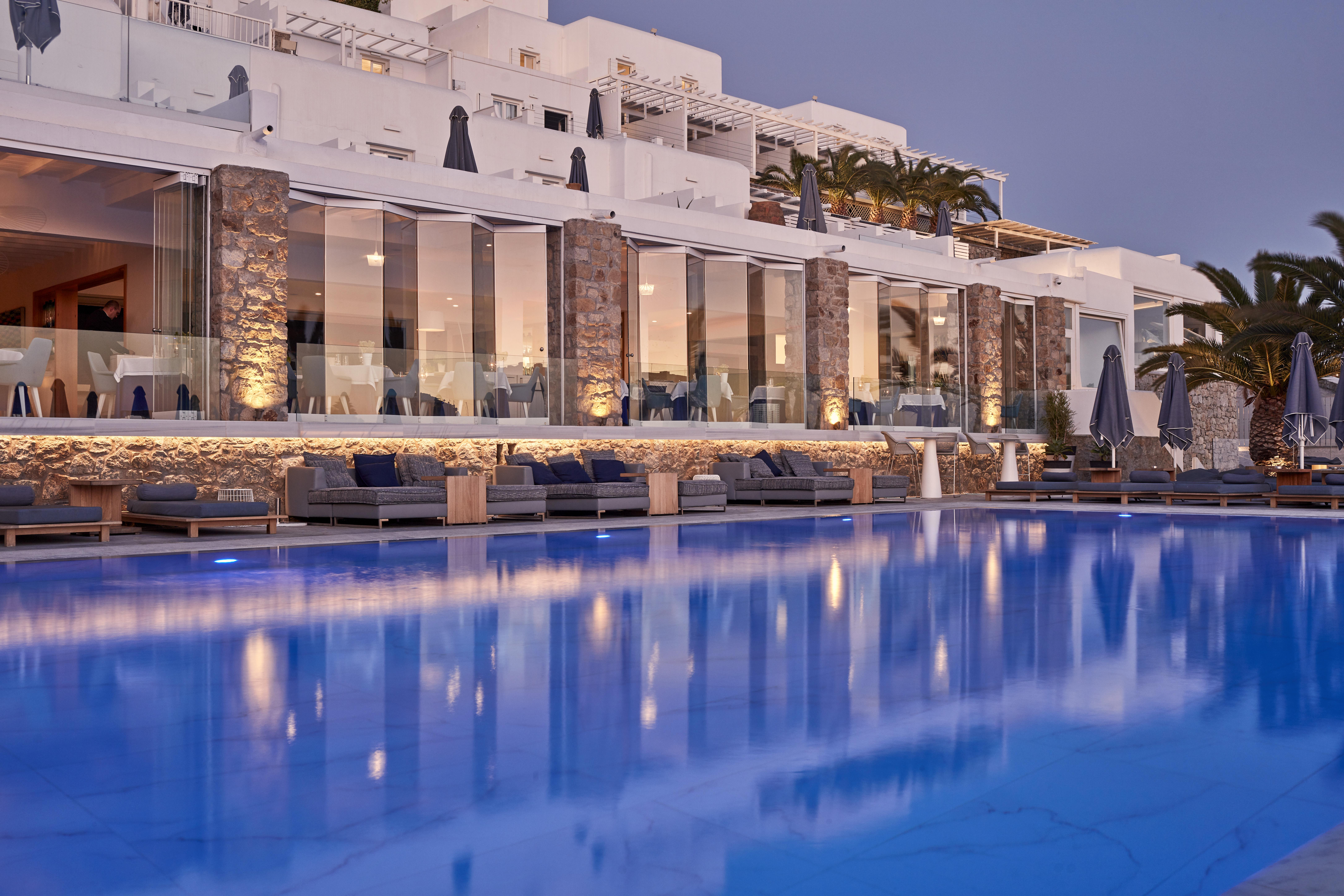 มิโคเนียน แอมบาสซาเดอร์ Hotel Platys Gialos  ภายนอก รูปภาพ